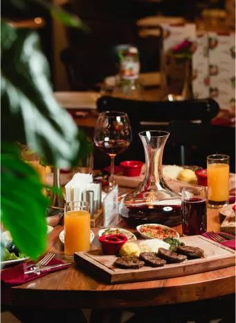 Olivier Restaurant & Bar